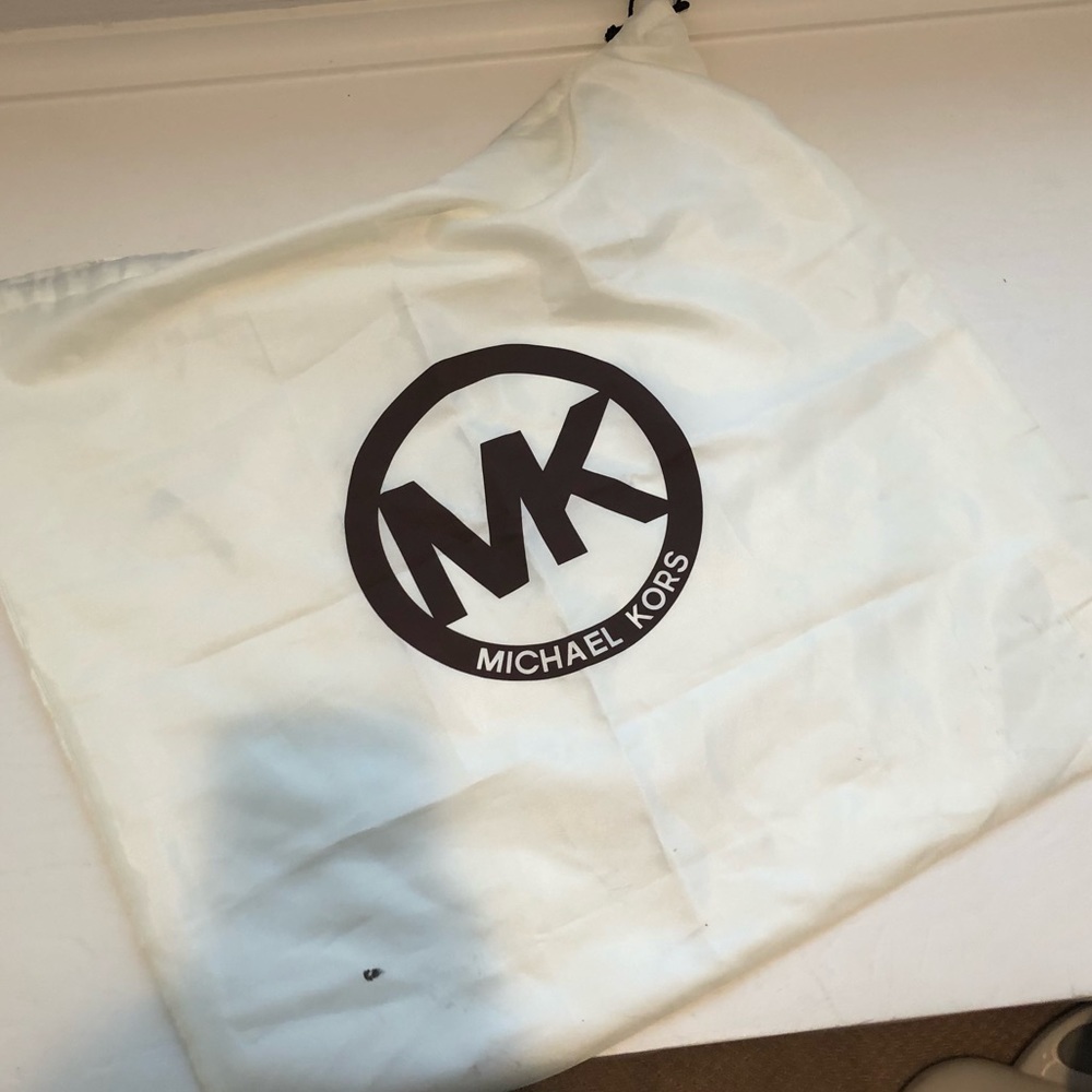 ♥️Michael Kors Hamilton Tote - Picture 12 of 16
